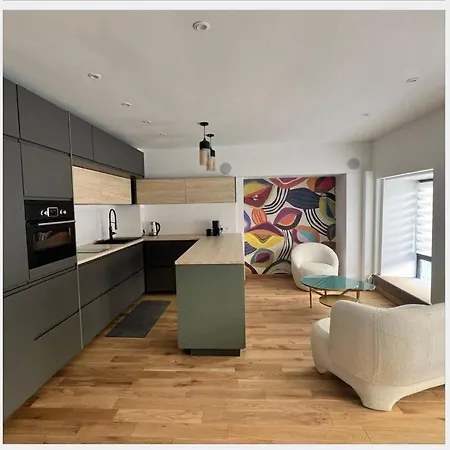 L'opera-gare Apartment